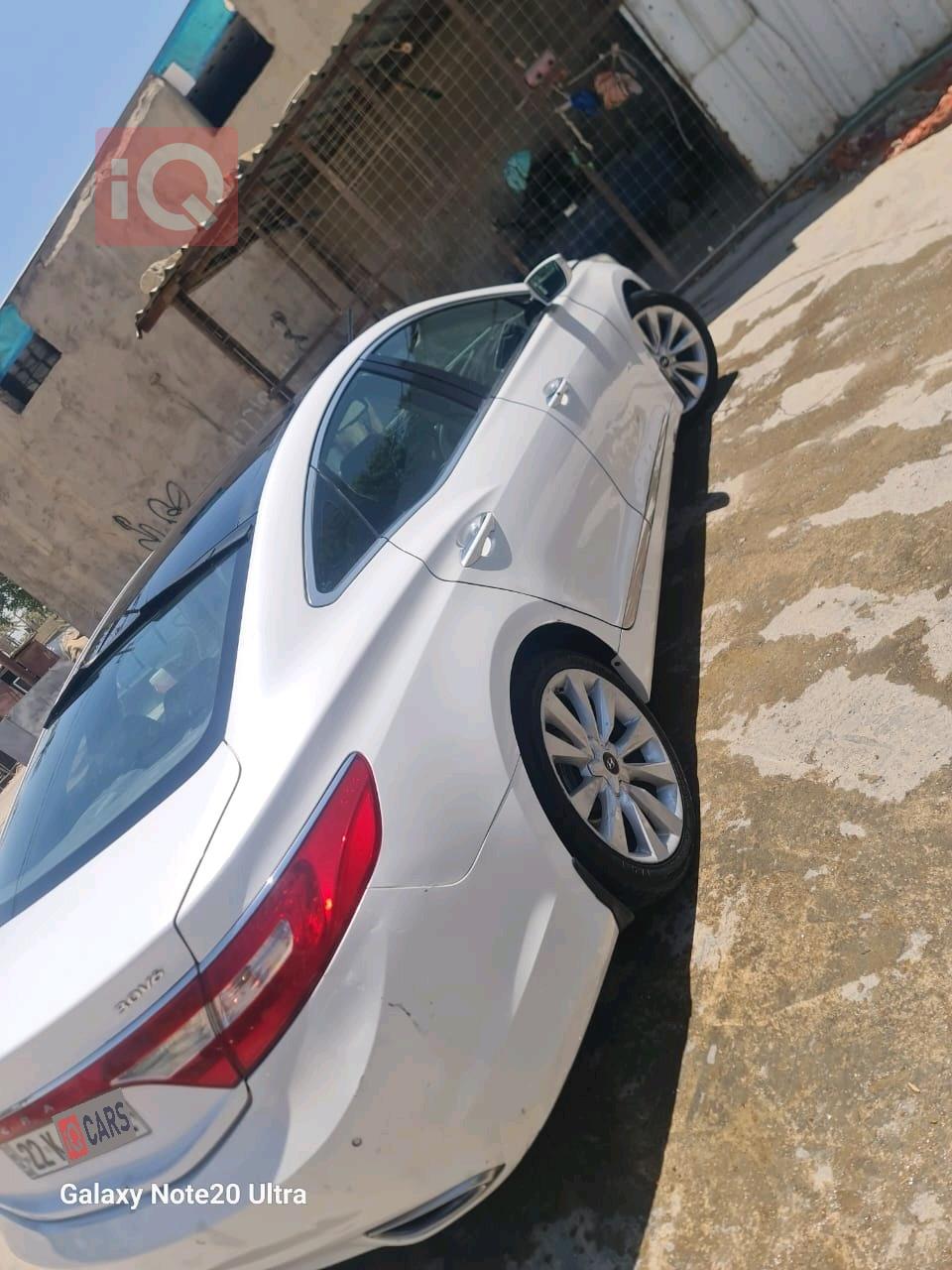 هيونداي أزيرا